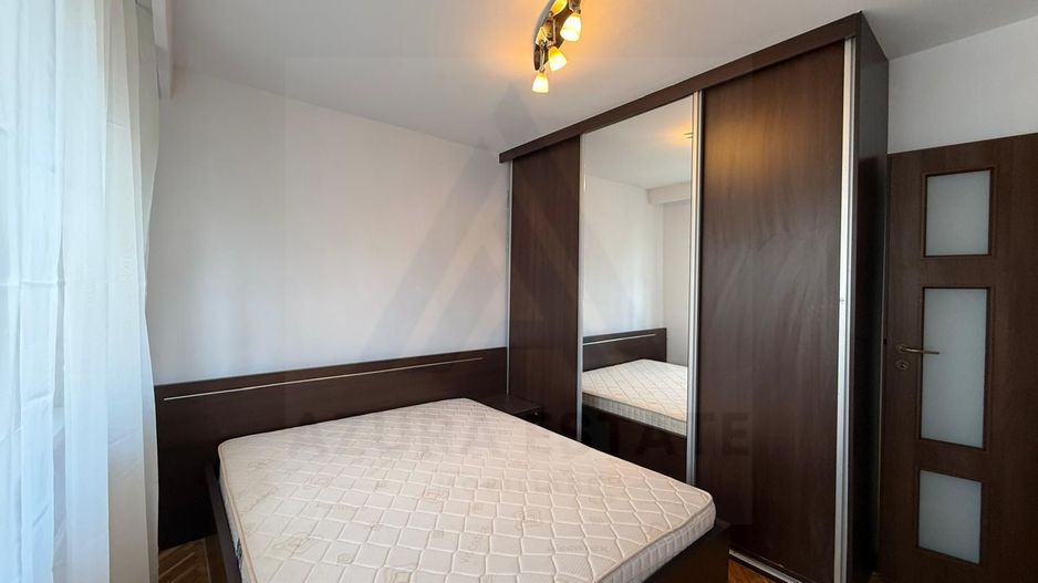Apartament 4 camere 2 bai 2 balcoane decomandat Etaj 2/4  Valea Aurie - Poză 6