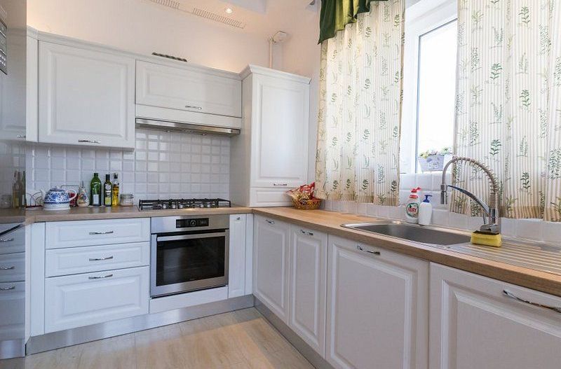 Apartament cu terasa generoasa, etaj 5/5, parcare, spatios, modern - Poză 1