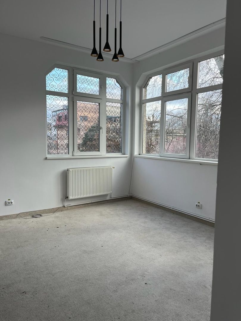 Apartament in vila 5 camere / zona Herastrau Nord - Biserica Cașin - Poză 18