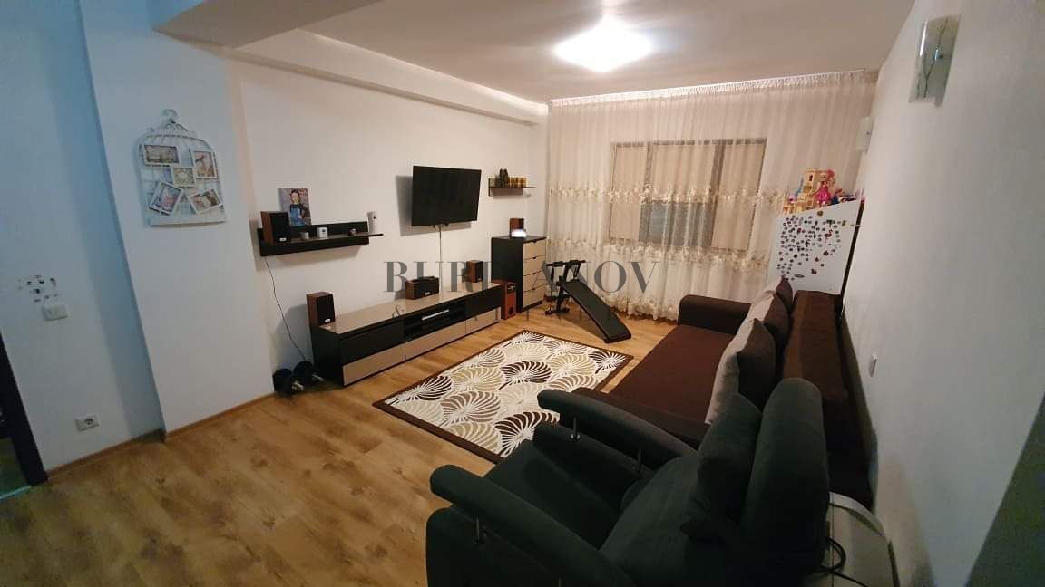 Apartament cu 2 camere - 62mpu - Parter - Loc de parcare - 1 Decembrie - Poză 1