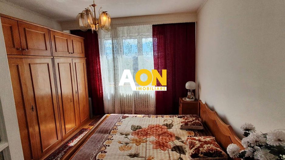 Casa cu 4 camere, garaj, teren 791 mp, zona Schit - Poză 10