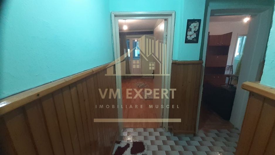 APARTAMENT 3 CAMERE ETAJ 2 ROTUNDA  CAMPULUNG - Poză 10