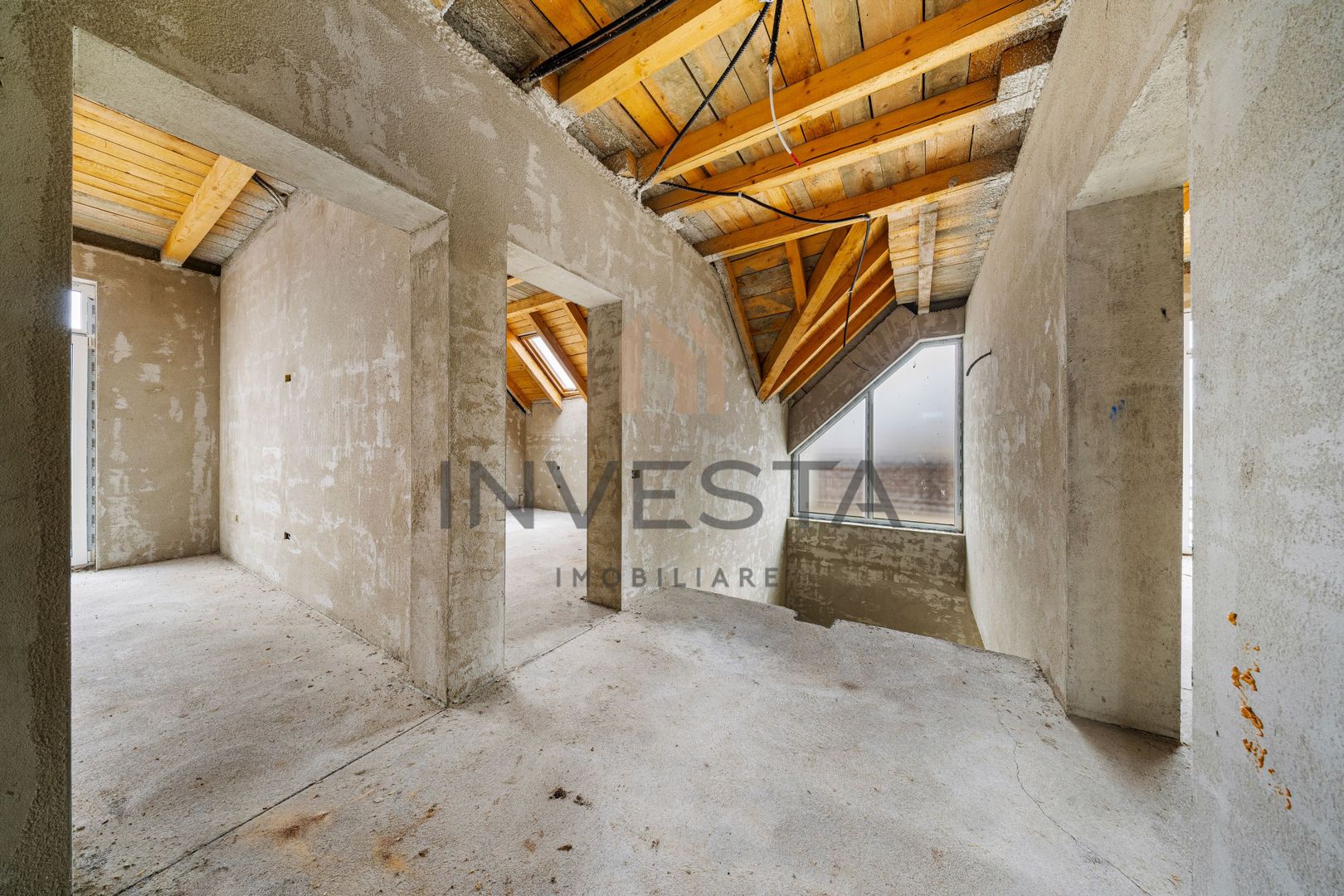 Casa individuala 256 mp utili, teren 2000 mp, Aiton, garaj dublu - Poză 12