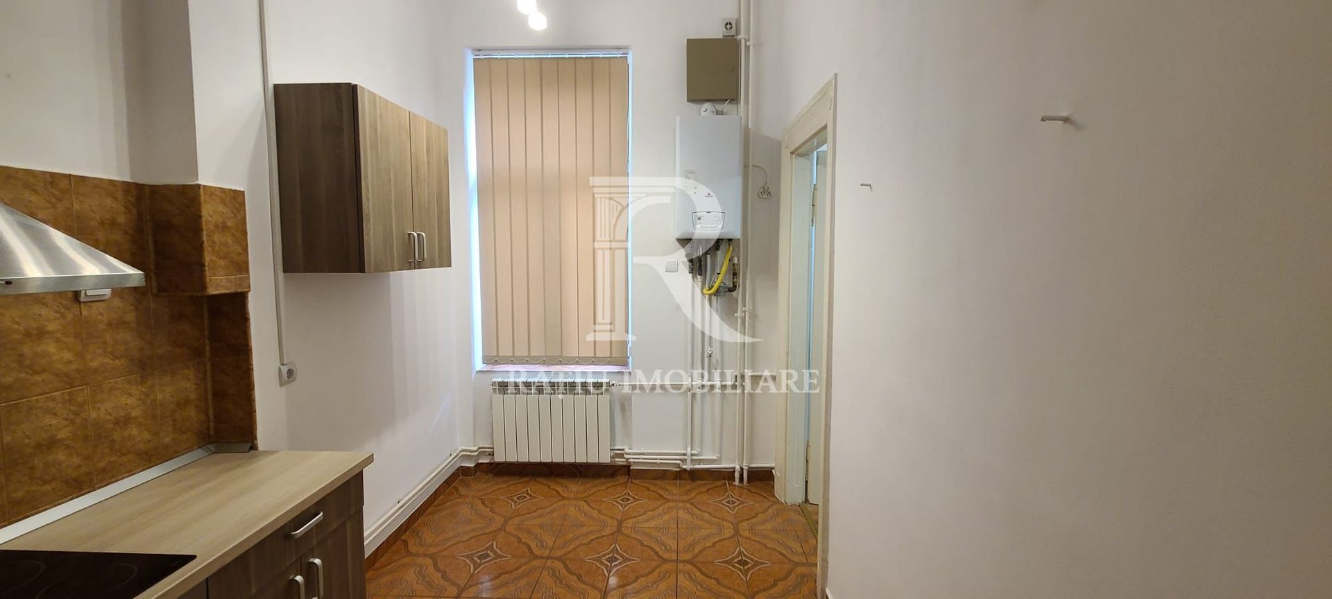 Apartament cu 2 camere | Etajul 1 | Pietonala | Ultracentral | Oradea - Poză 13