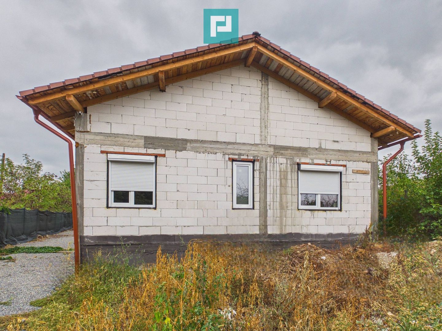 Casă nouă cu 3 camere, în localitatea Miniș, Arad - Poză 8