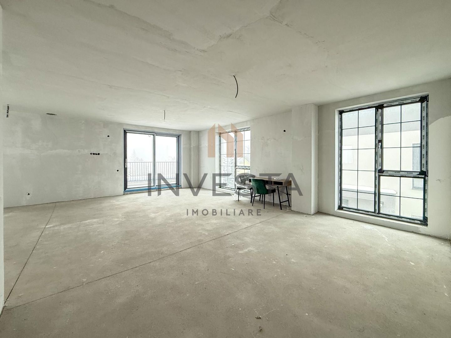 Apartament 148 mp utili + 150 mp terasa + 250 mp cota teren! Cu CF! - Poză 2