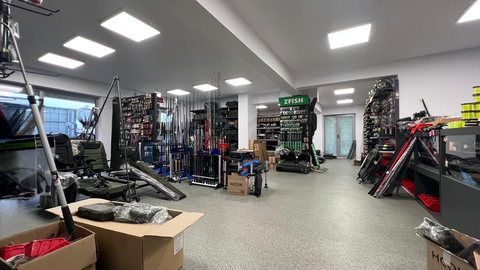 140 mp la Prelungirea Ghencea – Vitrină Stradală - Poză 1