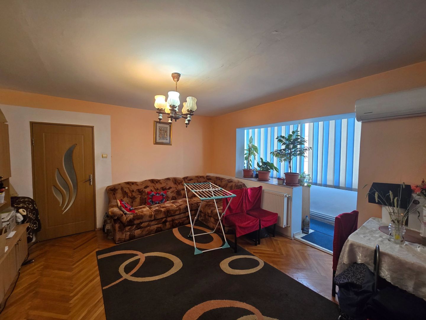Apartament 3 camere,Zona Lipovei,Etaj 2, Mobilat si Utilat Complet, Garaj - Poză 2