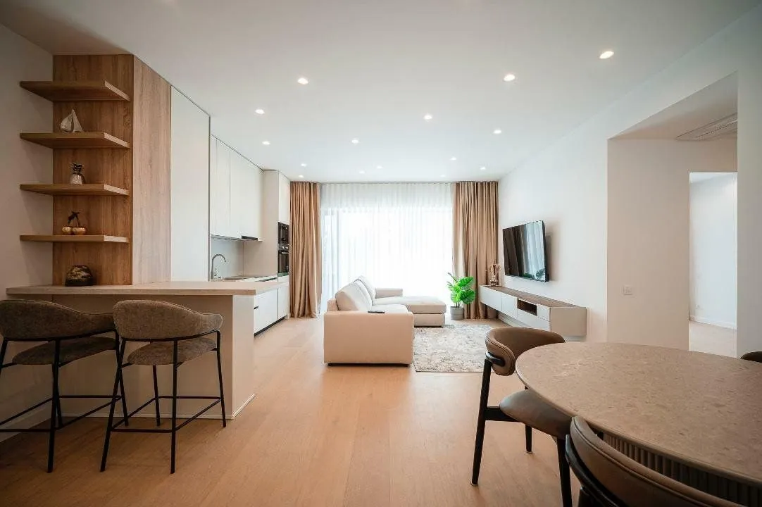 Prima inchiriere Aviatiei Tower 3 camere | Loc parcare subteran — fotografia 1