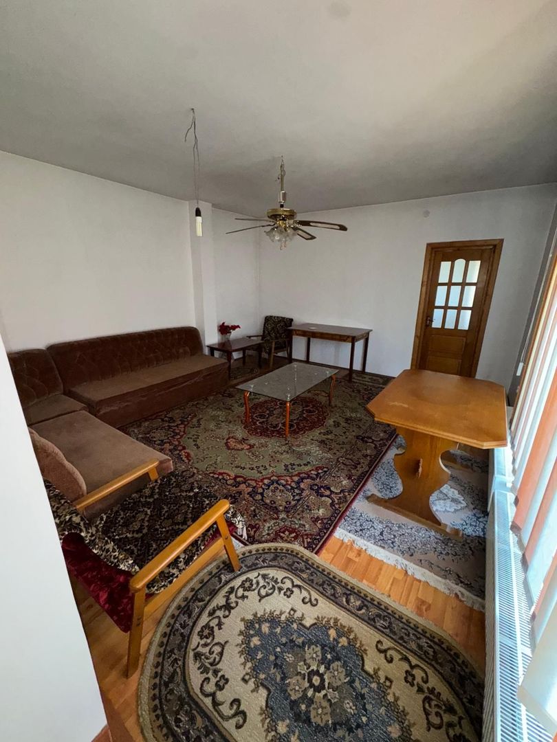 vand casa zona Biserica Noua , P+ET 1 - Poză 5