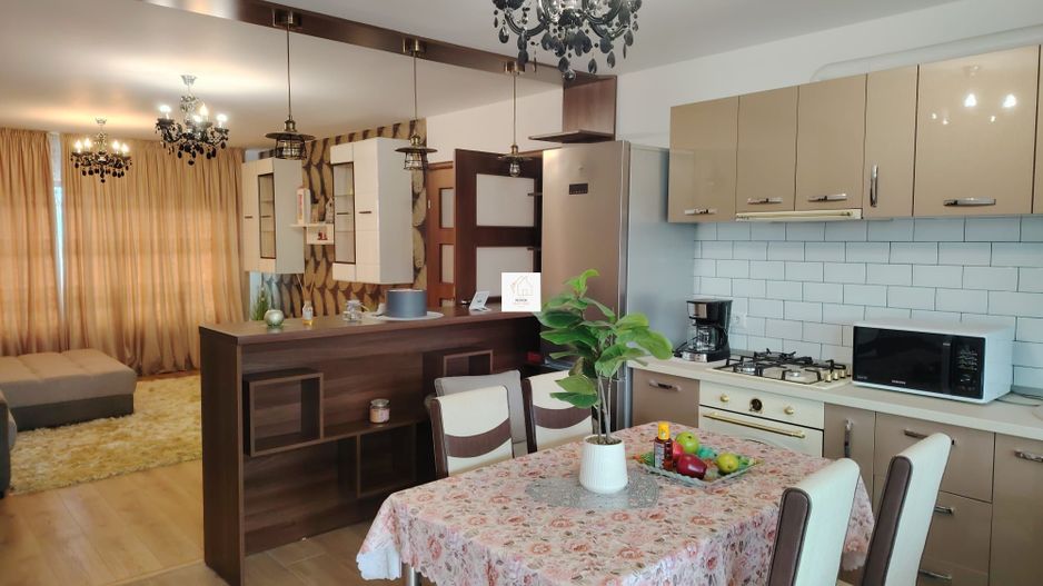 Casa Crevedia - Poză 1
