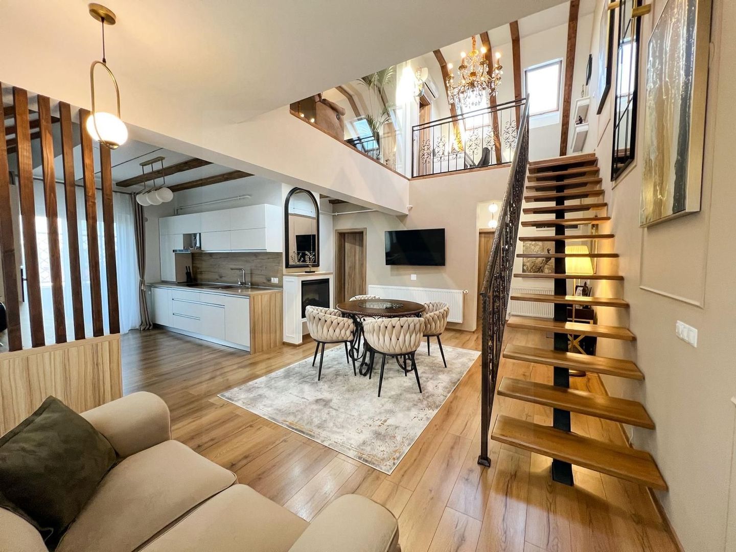 Penthouse lux 122 mp utili 4 camere 3 bai etaj 2 in Arhitectilor - Poză 2