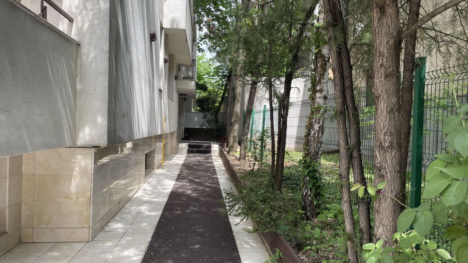 APARTAMENT SUPER CU 4 CAMERE IN DOROBANTI CAPITALE - Poză 19