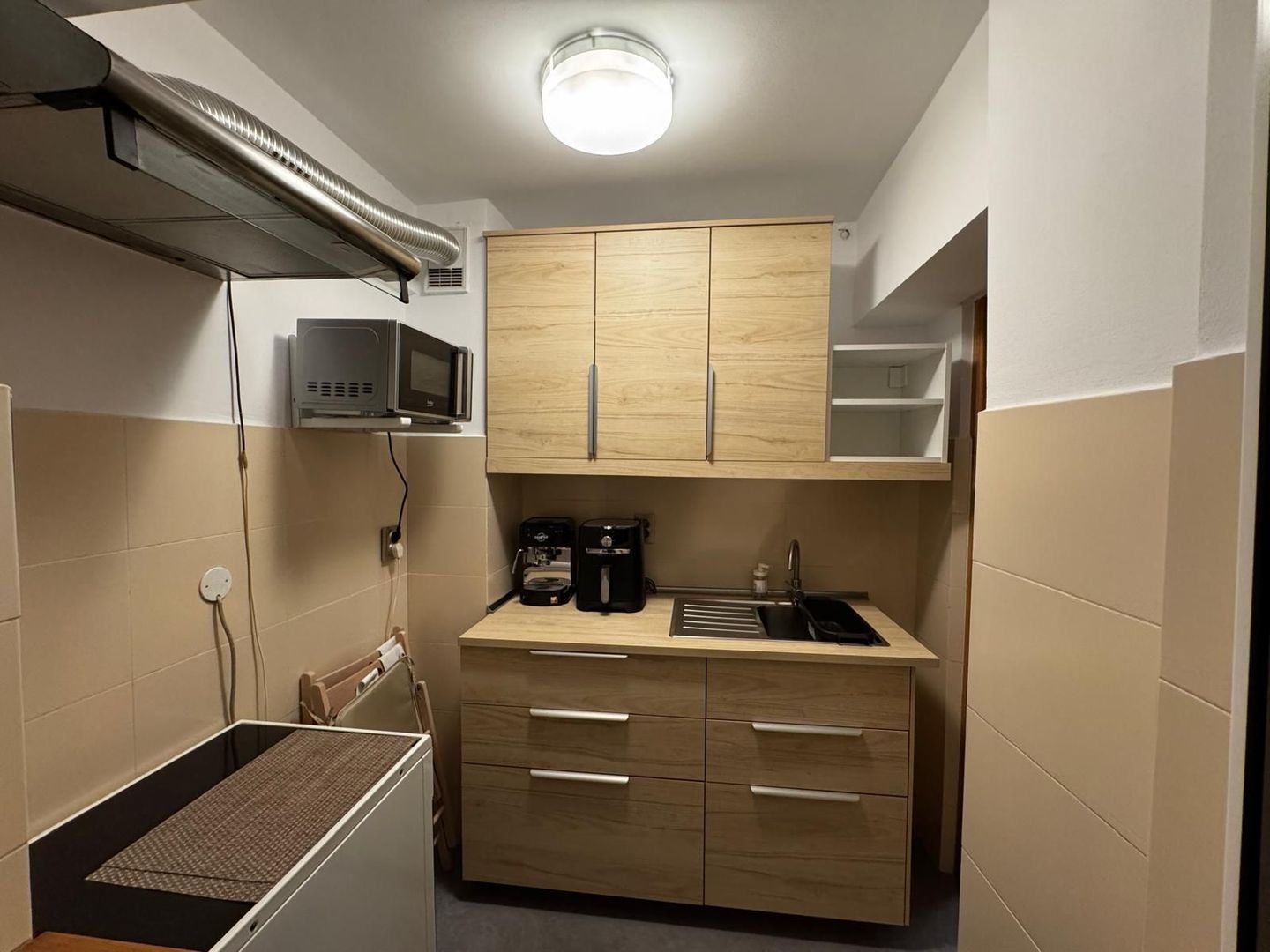 Garsoniera Centrul Civic bloc de apartamente - Poză 14