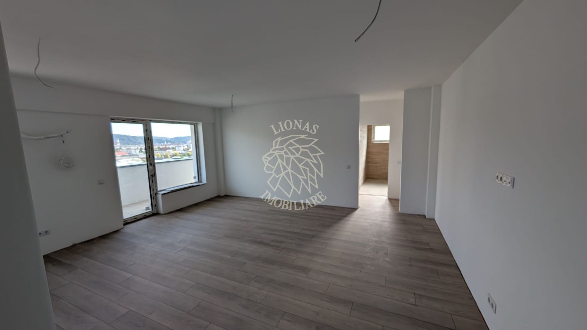 COMISION 0%! Apartament Nou 2 camere-balcon-etaj 1-lift-Zona Nord - Poză 2