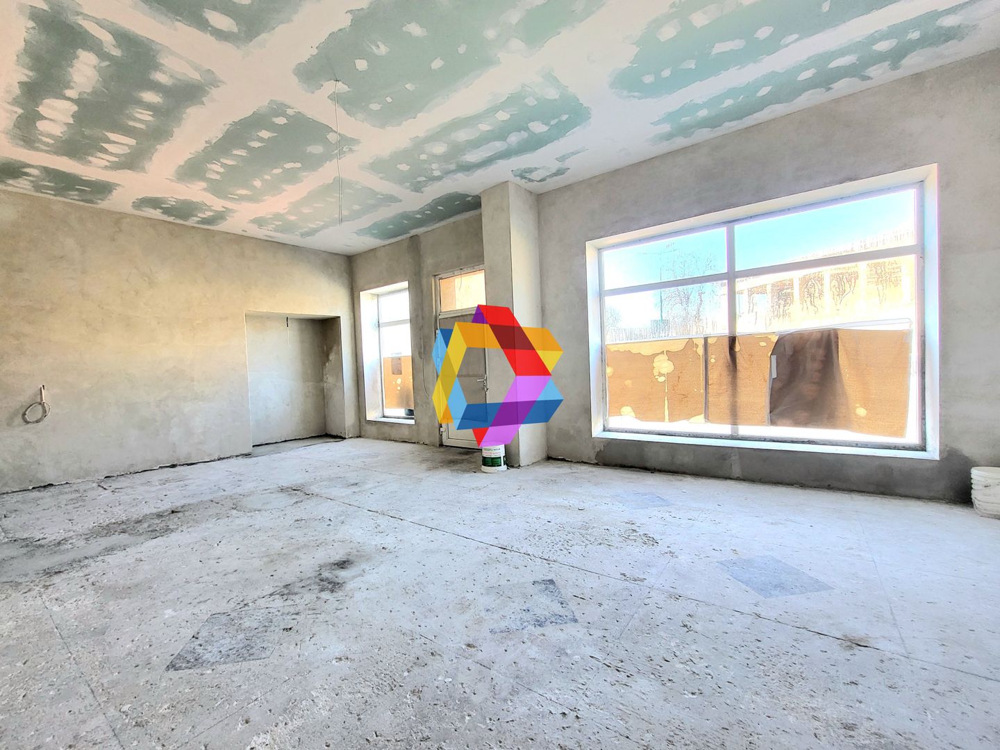 Spatiu cu vad pietonal intens - 65 mp # plus-imo.ro - Poză 1