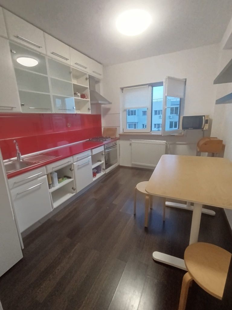 De închiriat 3 camere decomandat, 2 băi, metrou 1 Decembrie - Poză 6