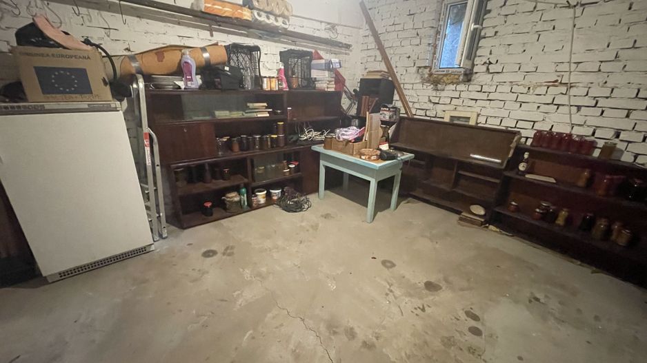 Apartament cu 2 camere in bloc de cărămidă , etajul 1 - Poză 27
