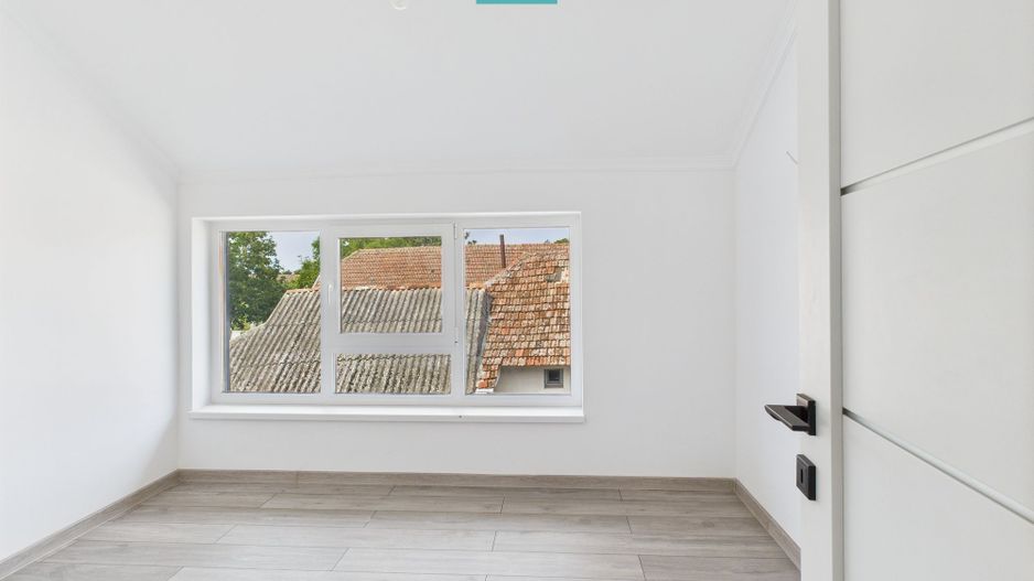 Casă modernă cu 4 camere în Becicherecul Mic - Poză 5