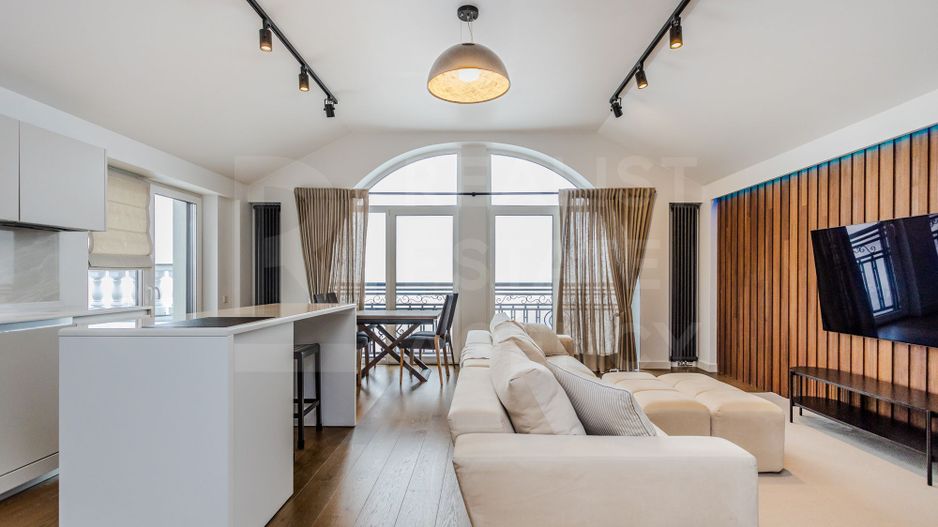 Chirie, apartament 3 camere, strada Alexandru Bernardazzi, Centru - Poză 3