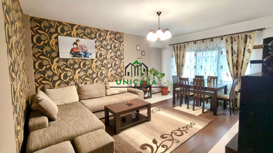 Apartament de inchiriat / 3 camere/ loc de parcare privat - Poză 1