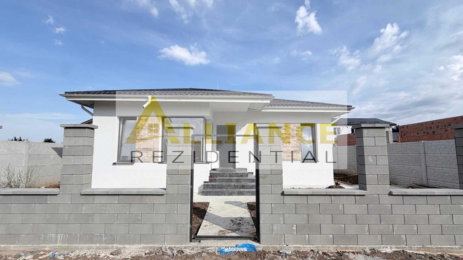 Casa Individuala - 4 camere - 2 bai - 402mp teren - Poză 1