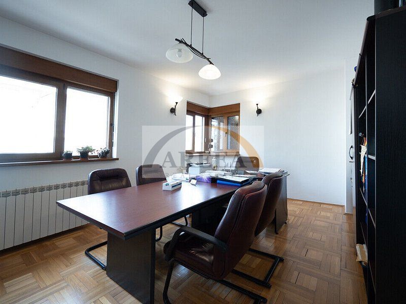 Vila cu 750 mp utili si teren de 1.480 mp in Erou Iancu Nicolae - Poză 22