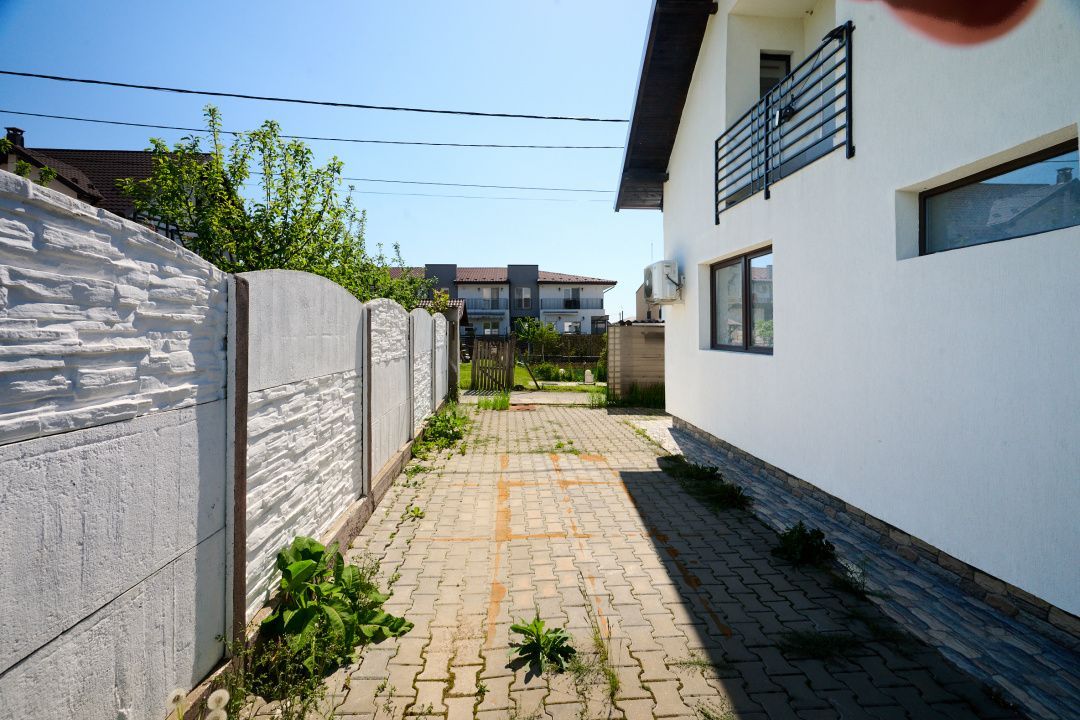 Casa cu 4 camere in Mioveni - Comision O - Poză 11