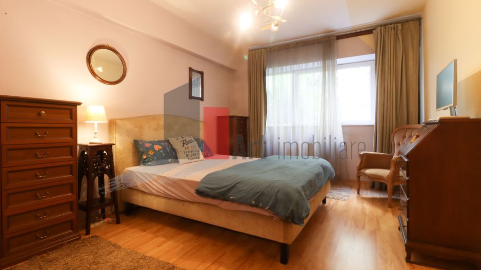 Apartamentul "BUTIKO", Calea Calarasilor-adiacent, bloc nou, GARAJ SUBTERAN - Poză 10