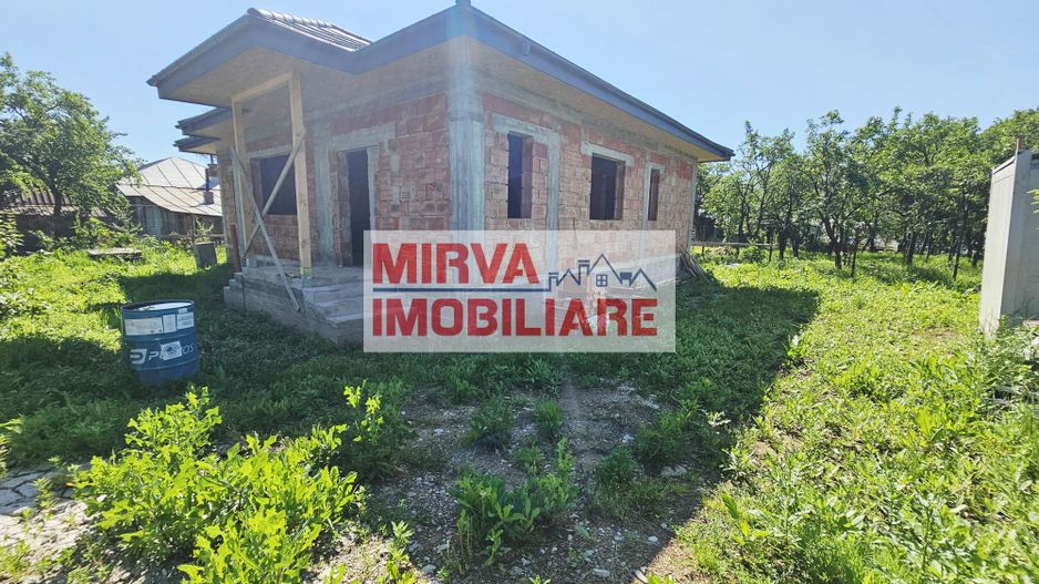 🏡 Casă la roșu cu 4 camere, 122 mp utili, teren 465 mp – Băicoi - Poză 1