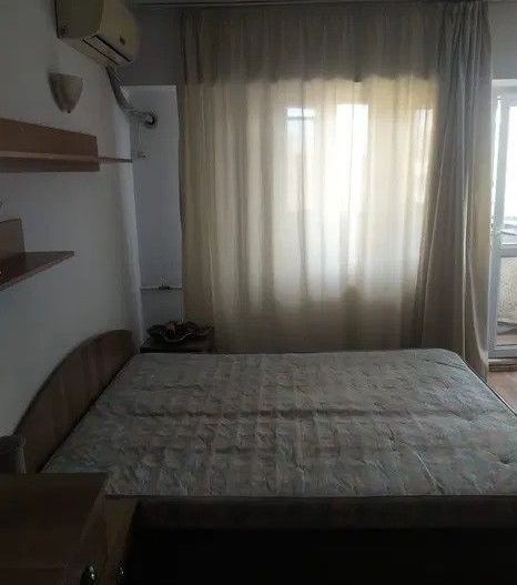 GARSONIERA  SPATIOASA ZONA VITAN - Poză 2