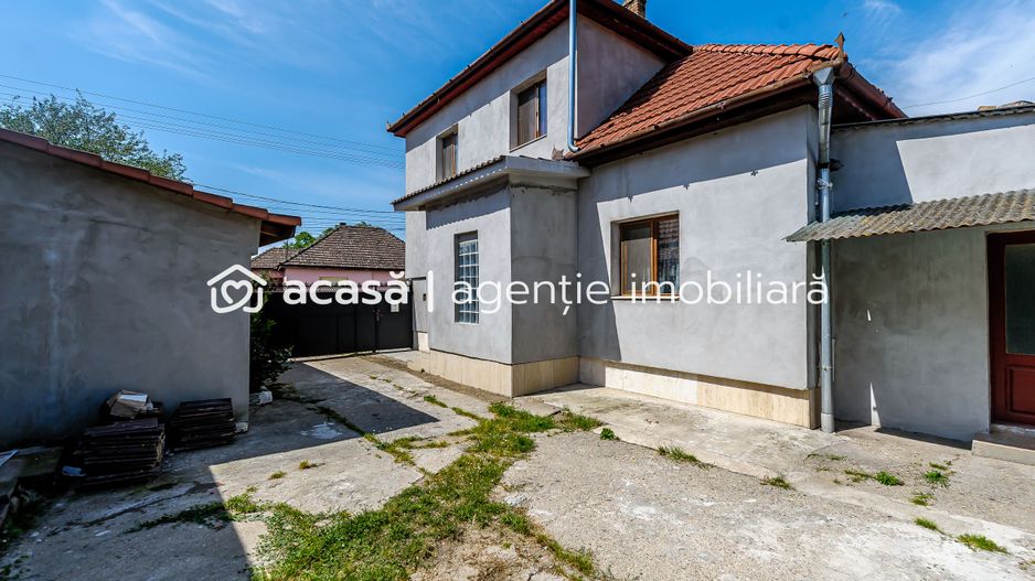 Casă cu 2 corpuri de clădire în Pecica, Arad. - Poză 4