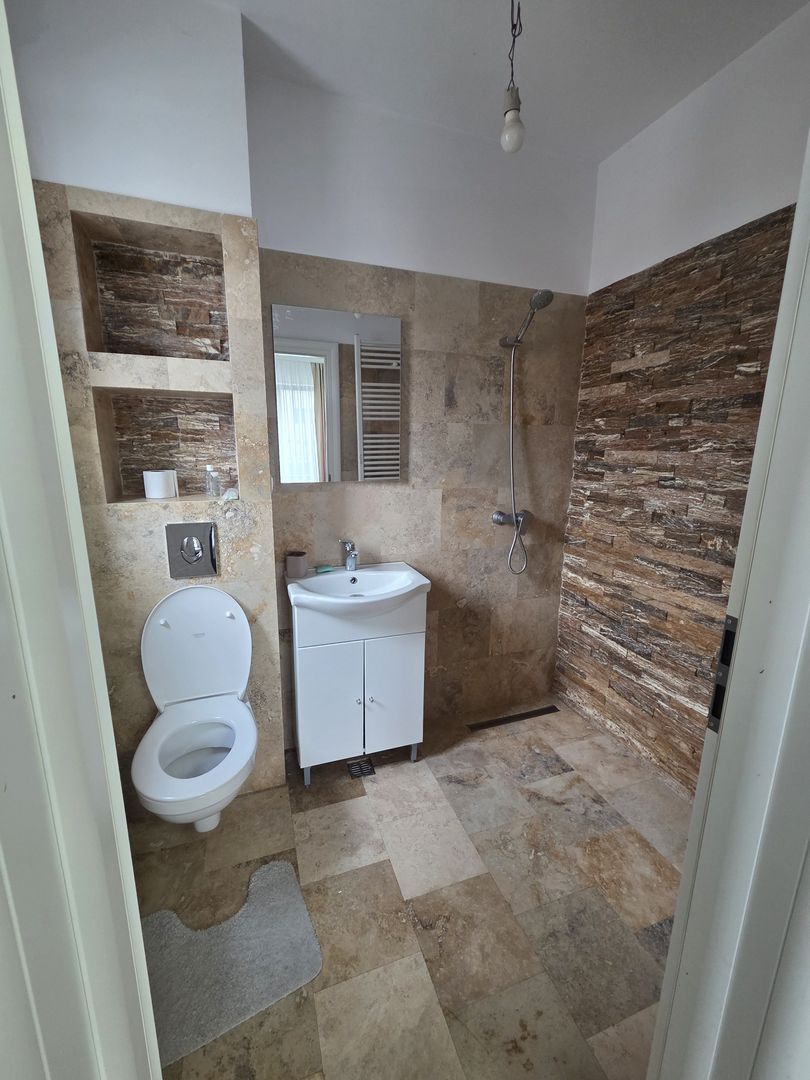 Apartament 3 camere si curte proprie - Poză 5