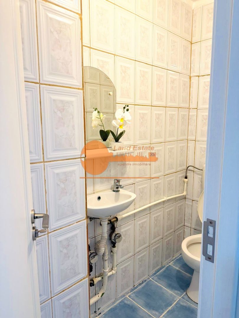 Apartament cu 3 camere in zona Crangasi - Poză 12