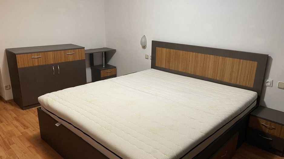 Inchiriere apartament 3 camere - Poză 9