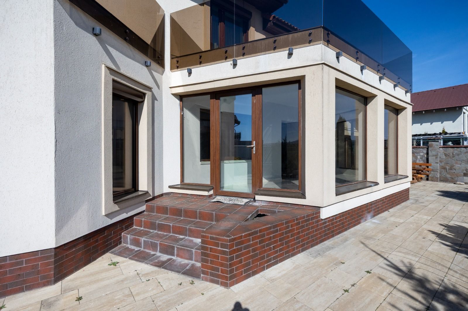 Casa 6 dormitoare+4 bai -1500 mp teren-Sacele - Poză 54