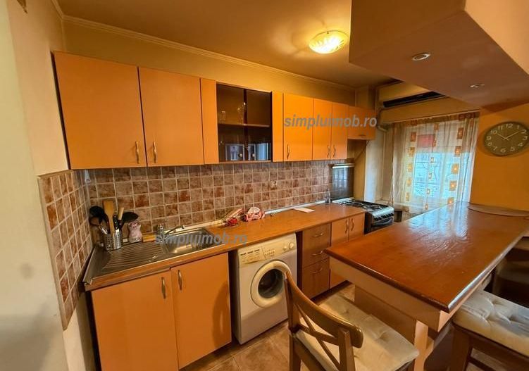 Garsoniera Spatioasa Utilata Mobilata Dristor Baba Novac - Poză 7