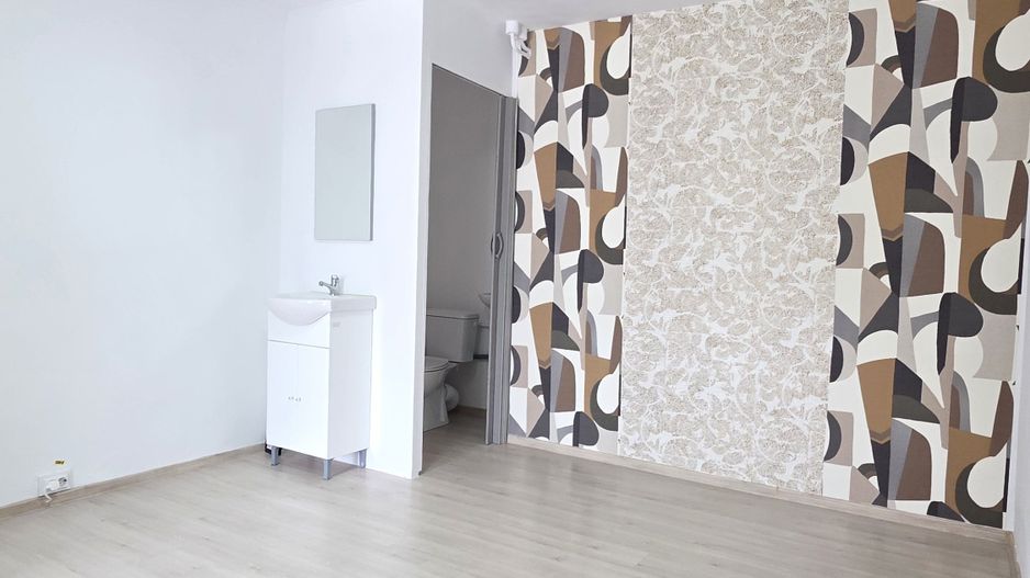 DE ÎNCHIRIAT - Spațiu comercial cu 1 cameră, parter, zona GARĂ; - Poză 4