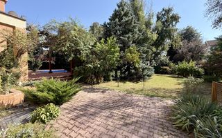 Vila cu 6 camere *485 mpc // *1.670mp teren* // 8 locuri parcare // Sisești - Poză 10