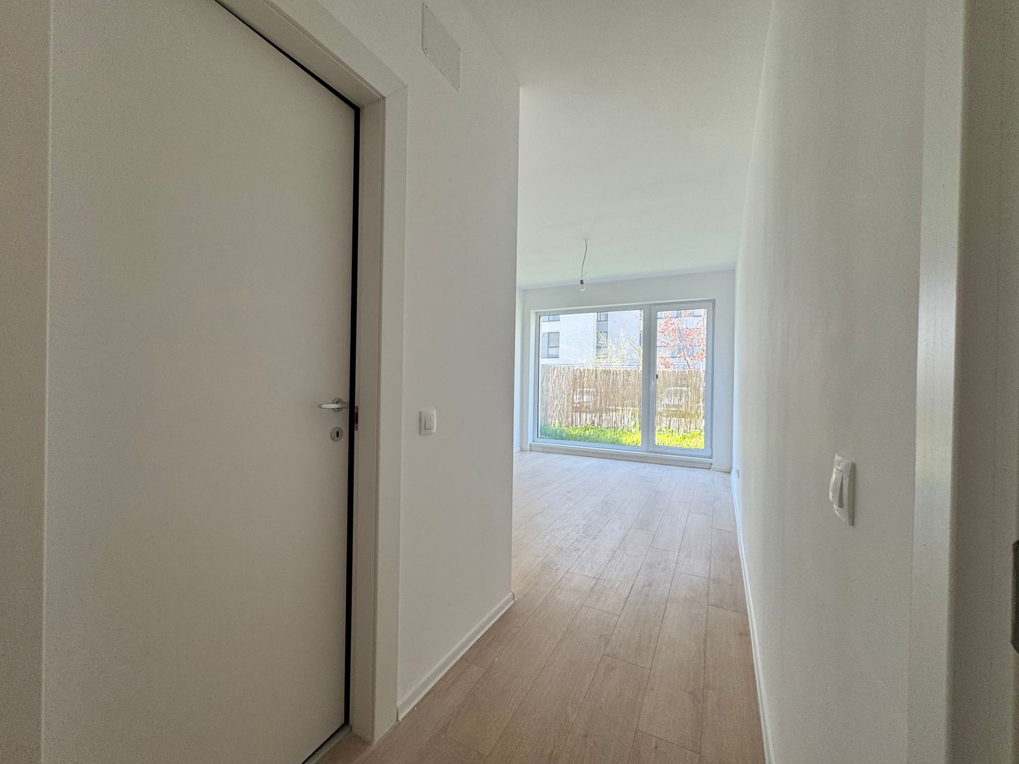 3 camere cu Gradina Proprie Sector 1 - Mall Colosseum - Poză 5
