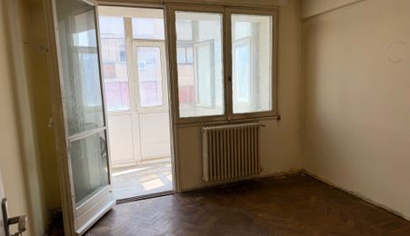 3 camere Piața Mihail Kogălniceanu Ideal locuință sau investiție