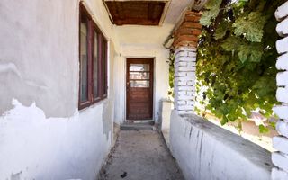 Casa cu teren de 1.200 mp si livada–Badesti, comuna Pietrosani, Arges - Poză 8