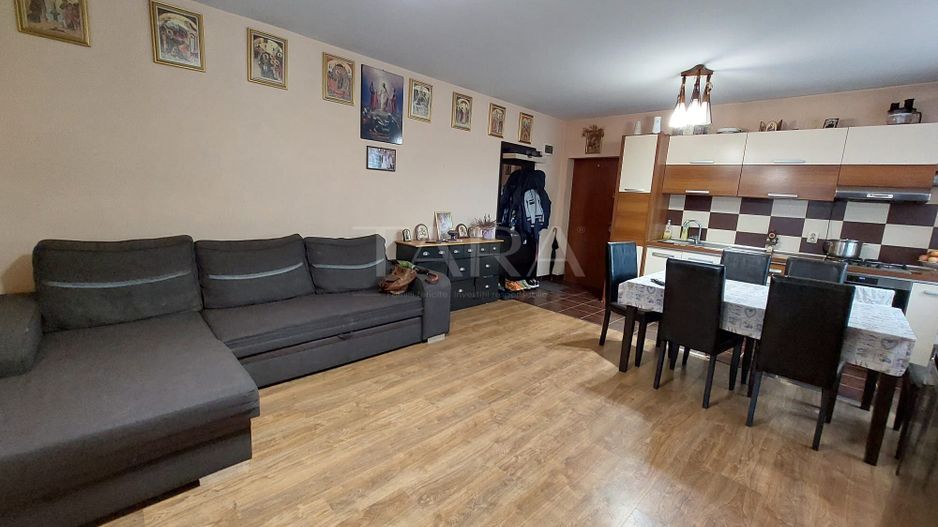 Apartament cu 3 camere in Floresti. - Poză 1