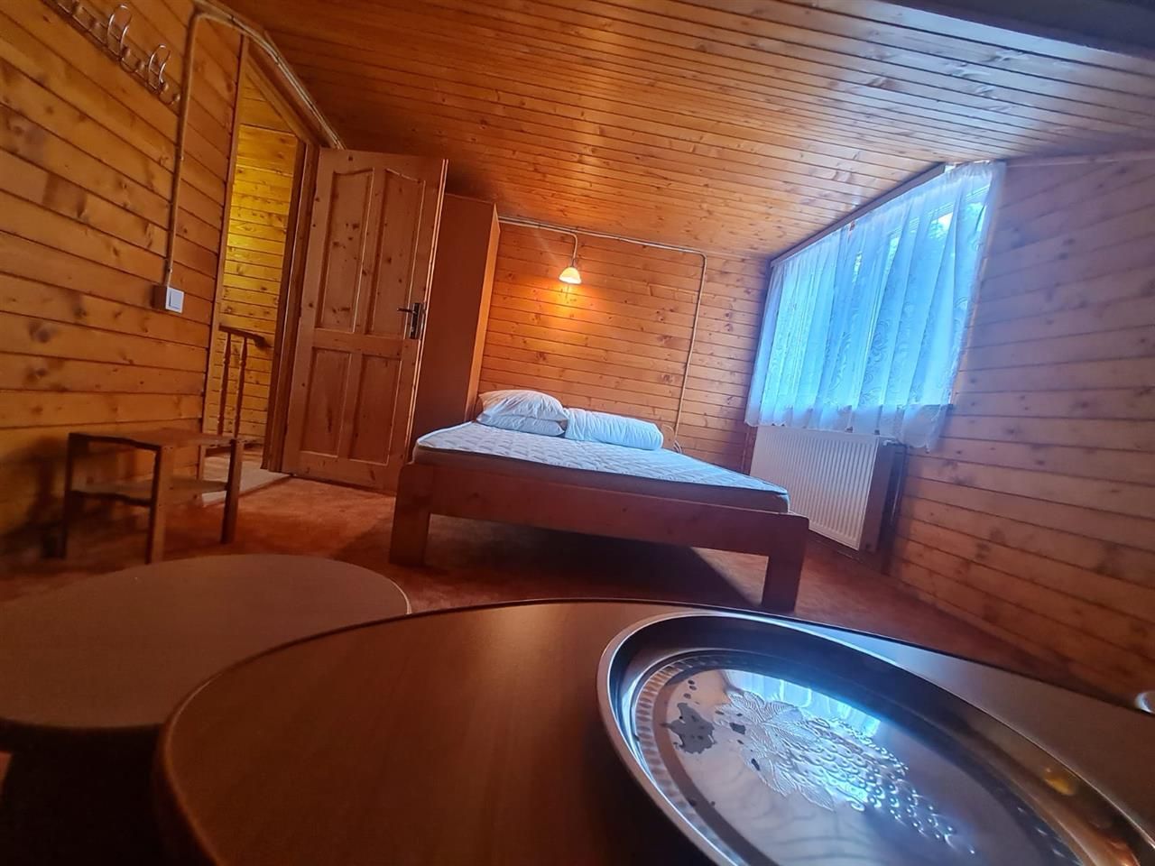 Cu 4.200mp teren, Vila cu potential turistic, in inima Predealului - Poză 29