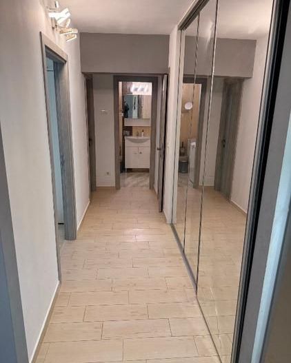 3 camere decomandat, 2 băi, metrou Muncii, bd. Basarabia - Poză 8