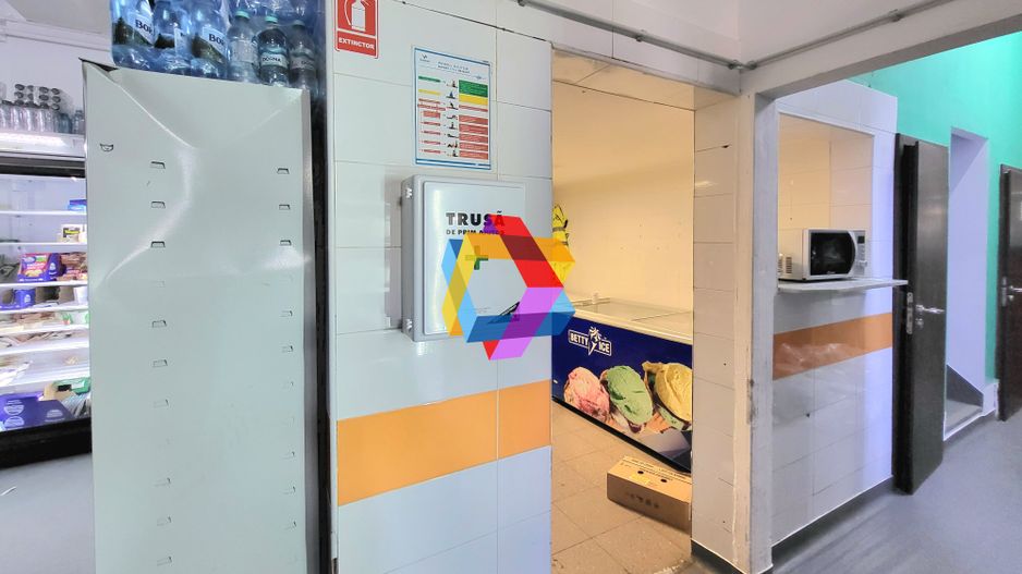 Spațiu comercial cu terasă - 350 mp - Poză 7