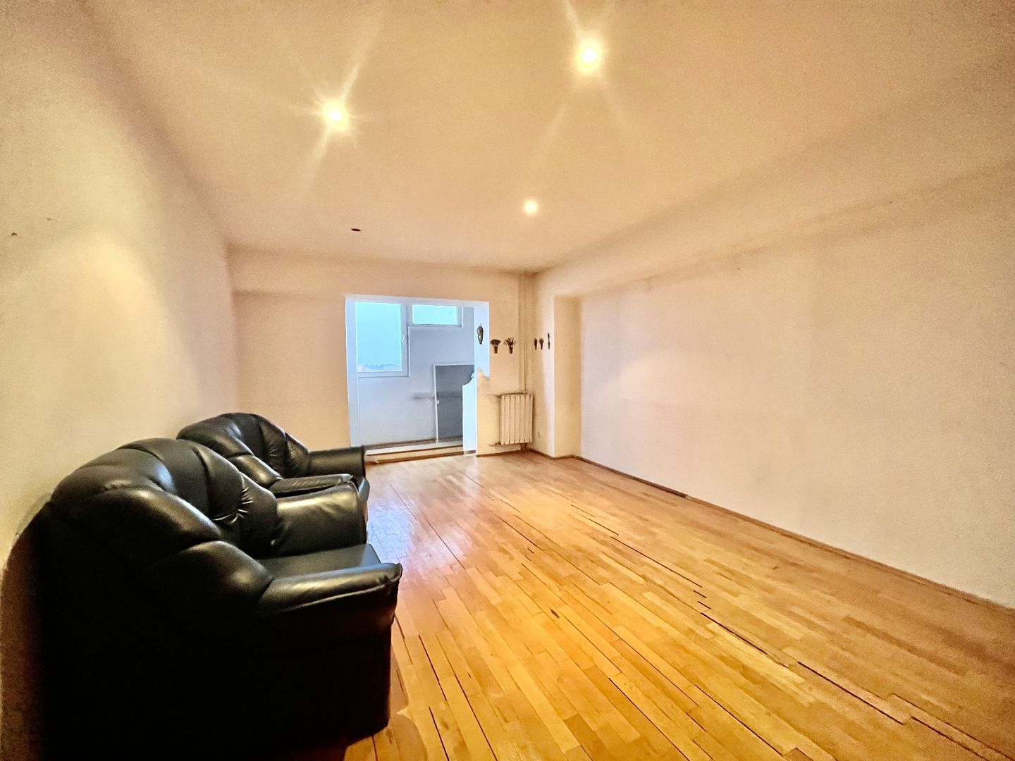Apartament 4 camere, decomandat, bloc cu lift, lângă Fabrica de Bere - Poză 1