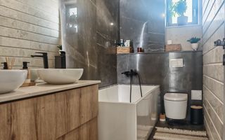 Apartament tip Penthouse cu intrare separată – Șelimbăr, zona Pictor Brana! - Poză 11