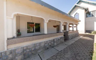 Casa visurilor cu livada roditoare si gradina amenajata - Poză 12