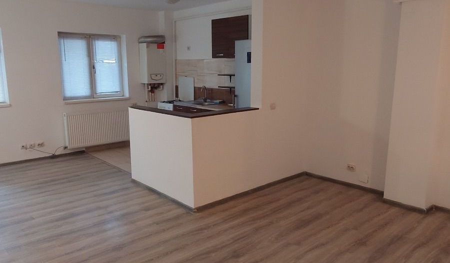 Garsoniera de vanzare Prelungirea Ghencea Loc de Parcare - Poză 1